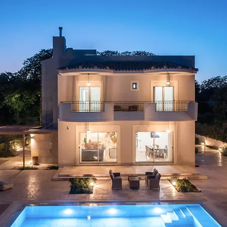 Willa Aeon Rhodes - New With Private Pool *